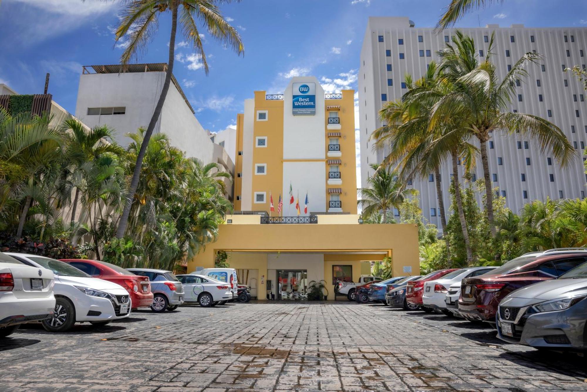 Best Western Hotel Posada Freeman Zona Dorada Масатлан Экстерьер фото