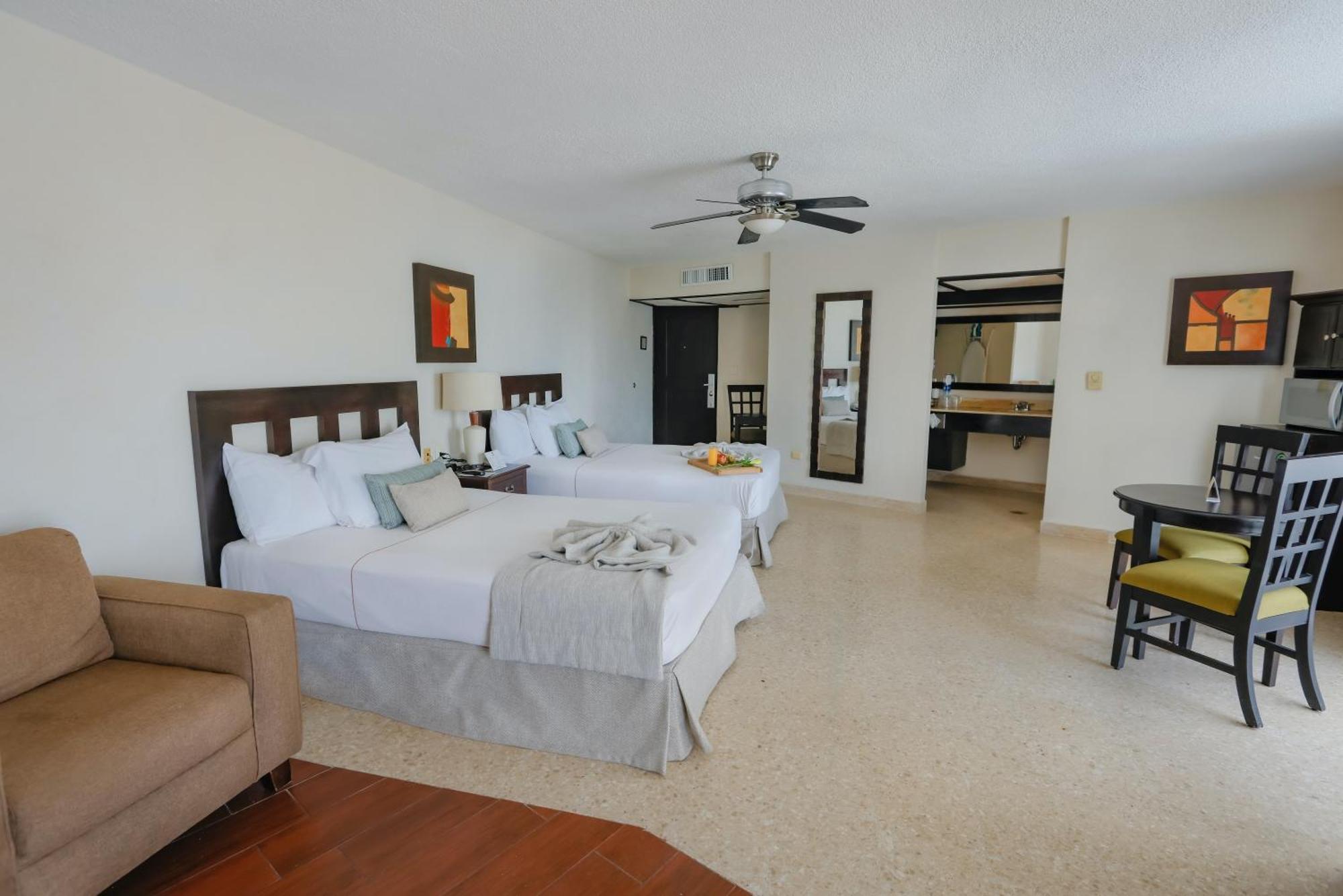 Best Western Hotel Posada Freeman Zona Dorada Масатлан Экстерьер фото