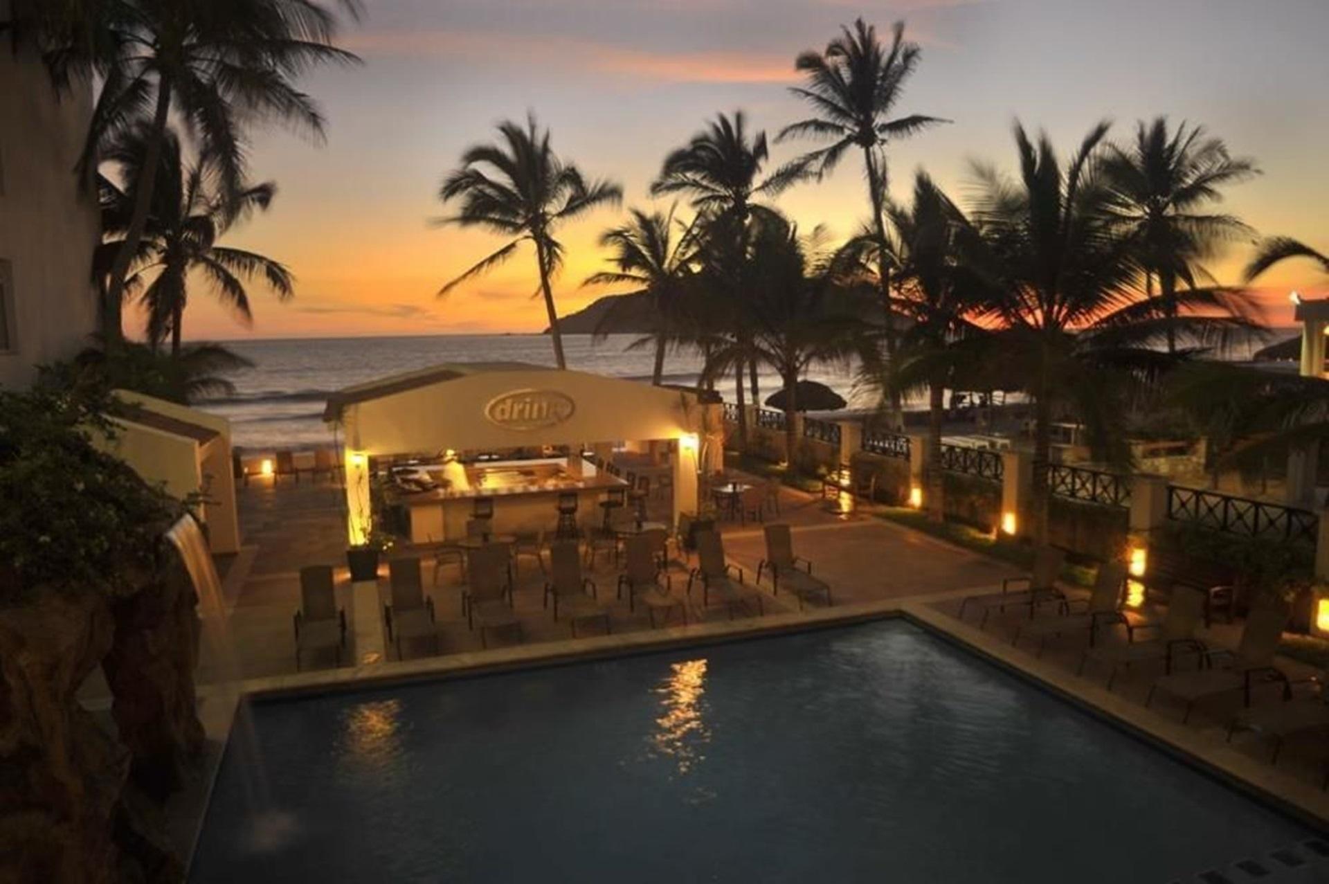 Best Western Hotel Posada Freeman Zona Dorada Масатлан Экстерьер фото